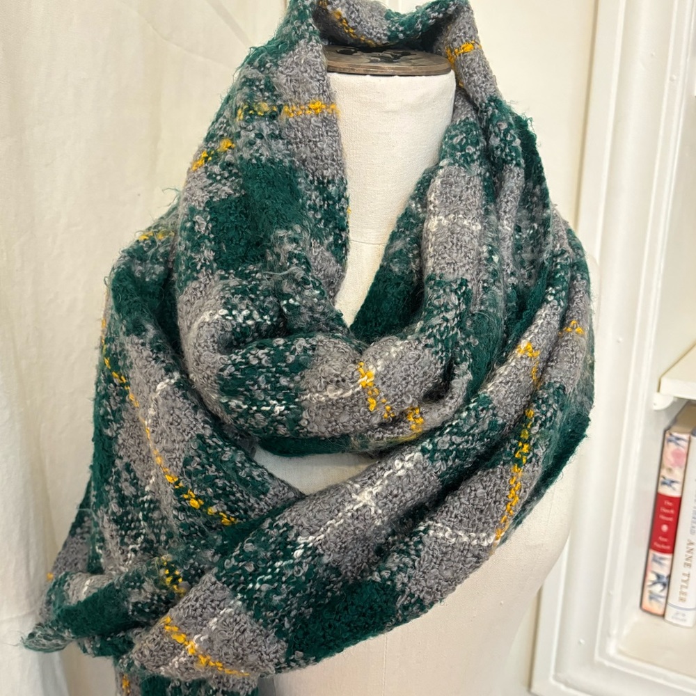 BDG Scarf - Picture 5 of 5